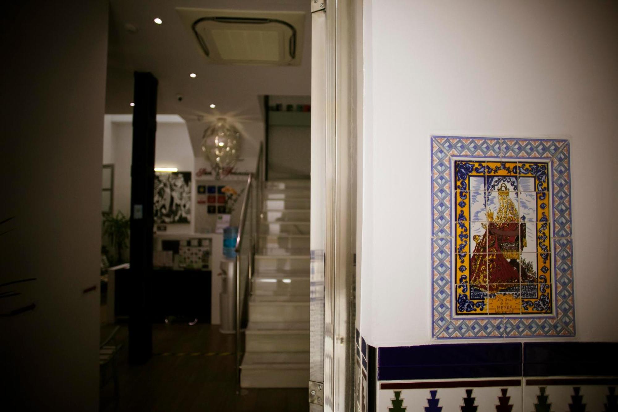 Hostal San Francisco Sevilla Bagian luar foto