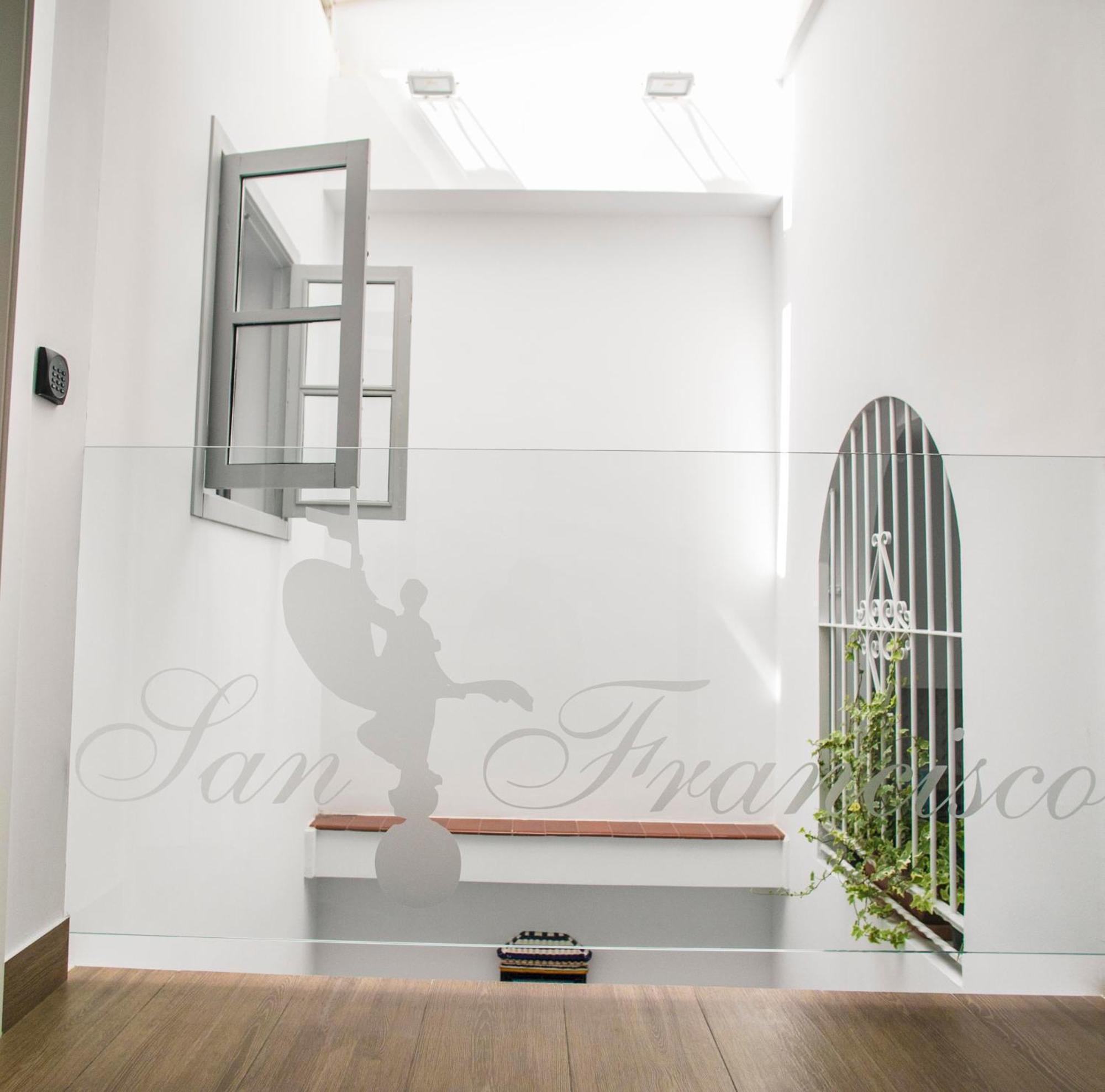 Hostal San Francisco Sevilla Bagian luar foto