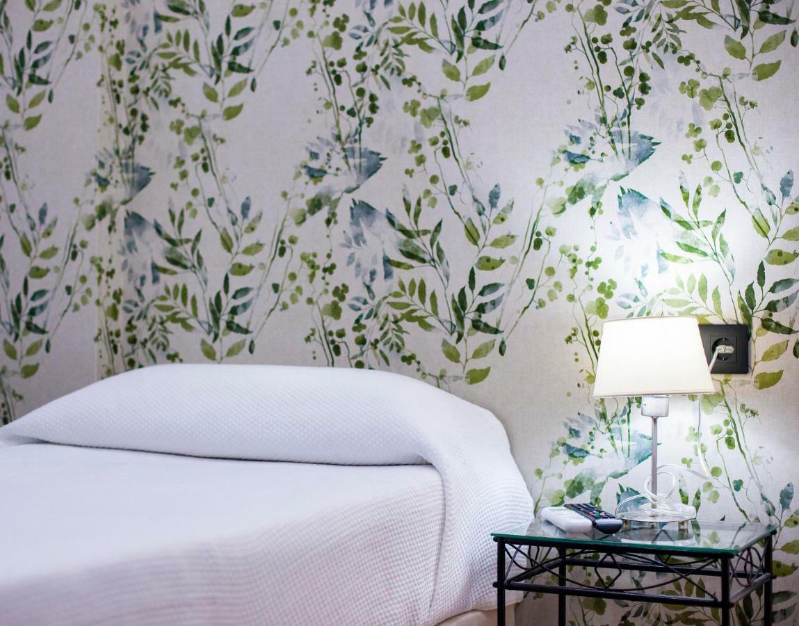 Hostal San Francisco Sevilla Bagian luar foto